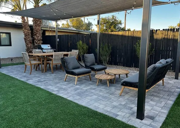 Work Away Dream 1bd W Office, Gated, Brand New!