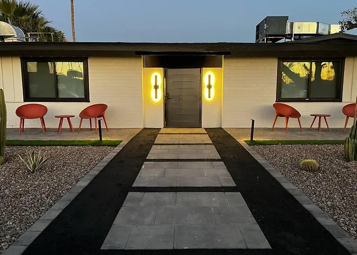Work Away Dream 1bd W Office, Gated, Brand New! Apartment Scottsdale