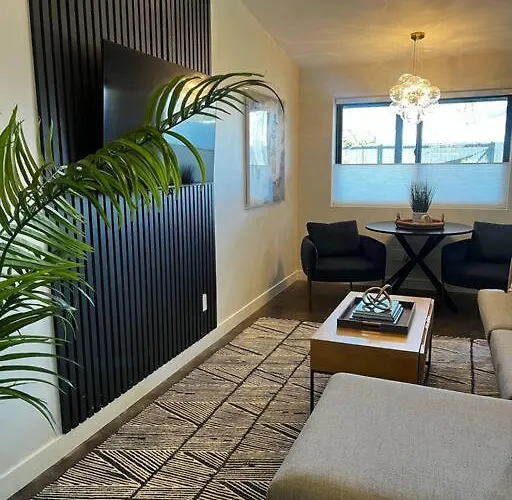 Work Away Dream 1bd W Office, Gated, Brand New! *