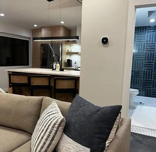 Work Away Dream 1bd W Office, Gated, Brand New! Apartment *