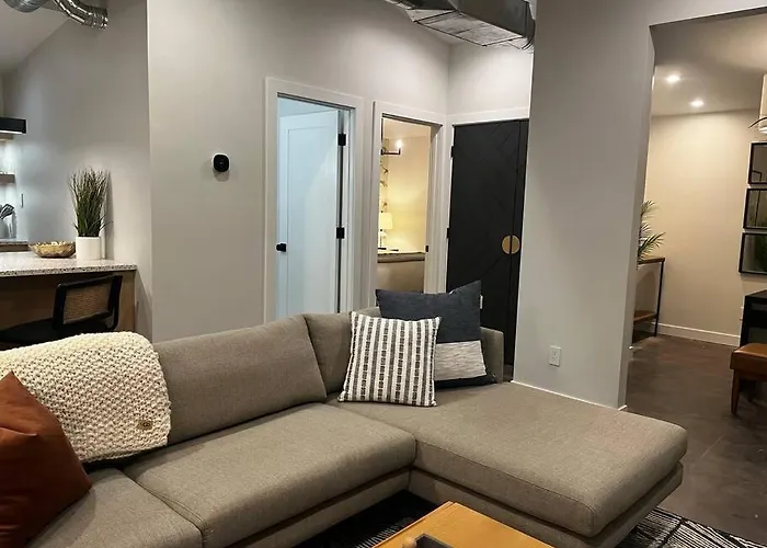 Apartment Work Away Dream 1bd W Office, Gated, Brand New! Scottsdale