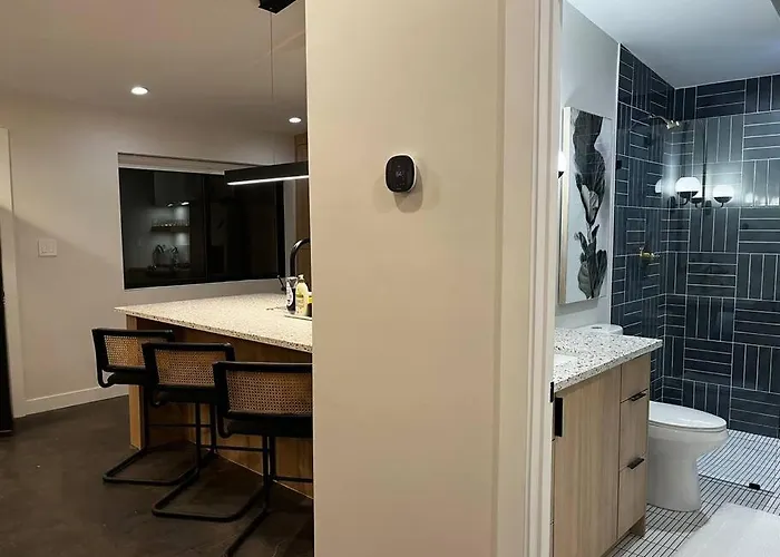 Work Away Dream 1bd W Office, Gated, Brand New! *