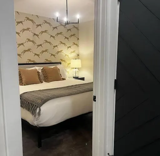 Apartment Work Away Dream 1bd W Office, Gated, Brand New!